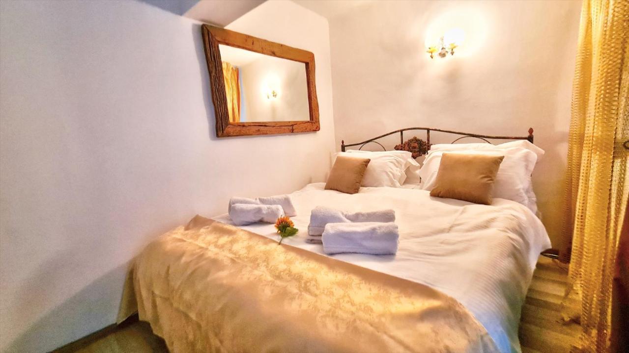 شقة Royal Mansion In Unirii Square كلوج-نابوكا المظهر الخارجي الصورة
