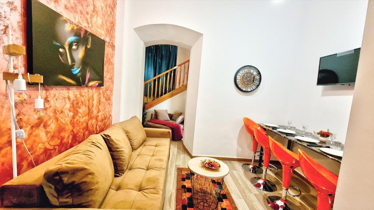 شقة Royal Mansion In Unirii Square كلوج-نابوكا المظهر الخارجي الصورة